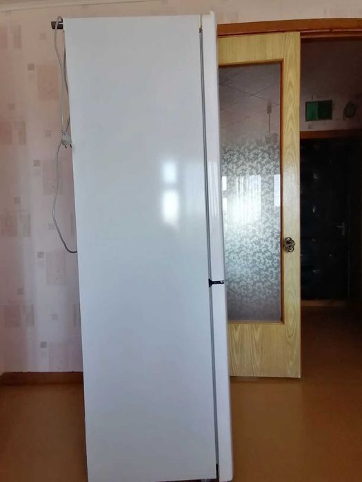 Холодильник LG отличное состояние