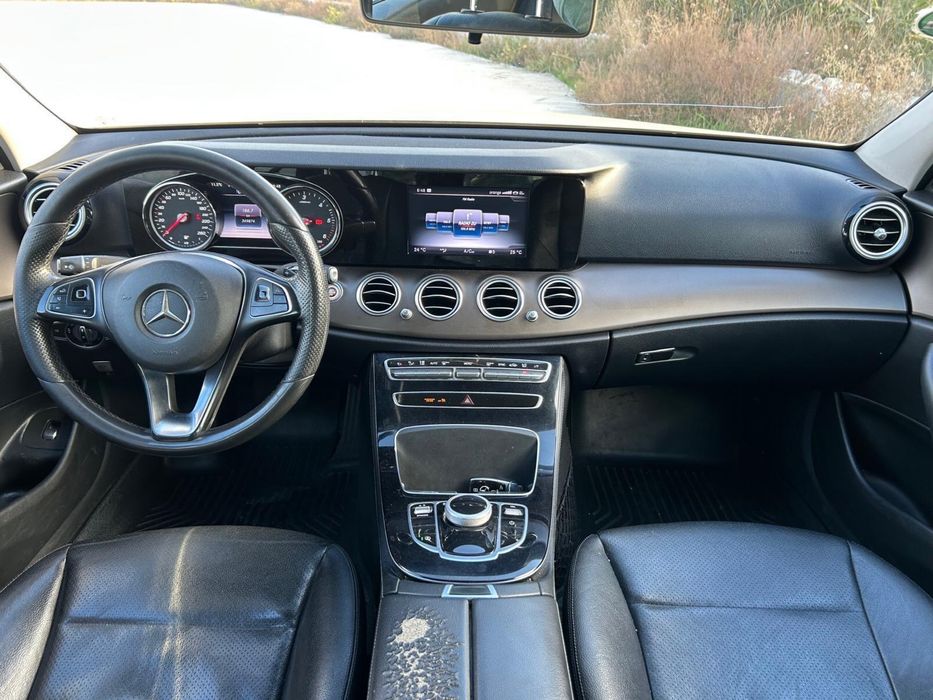Mercedes-Benz Clasa E 200 d (W212)