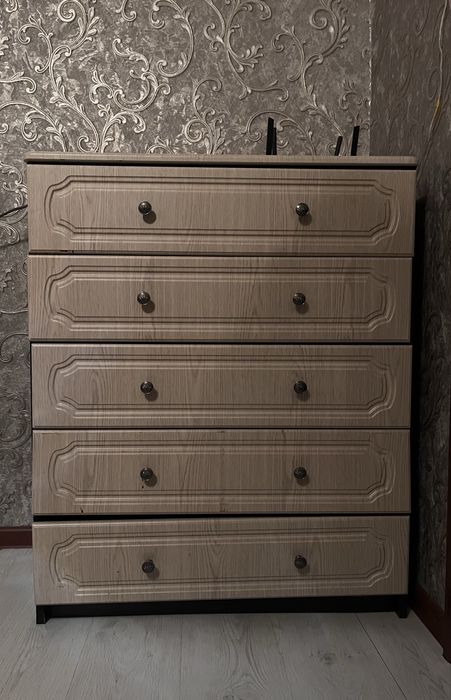 Новый шкаф + ПОДАРОК комод