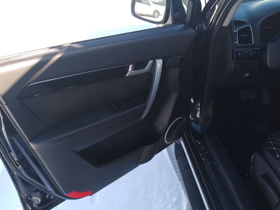 Продам автомобиль Chevrolet Captiva