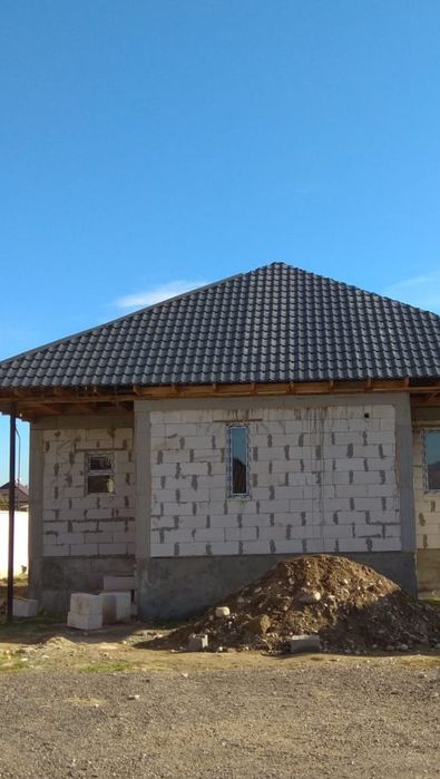 Бригада строителей