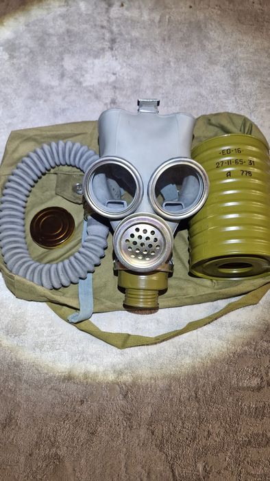 Противогаз мм1 .