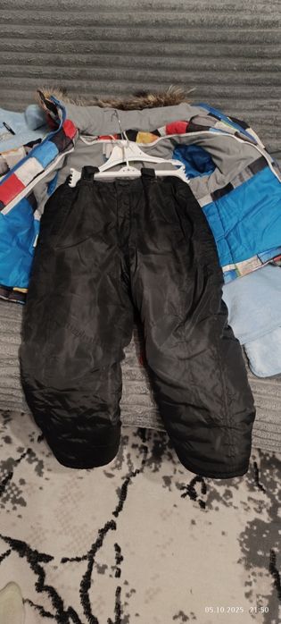 Продам зимний комбинезон для мальчика