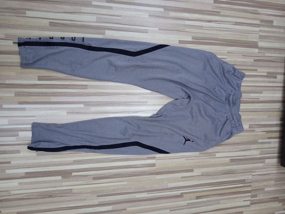 UNDER ARMOUR комплект цена 40лв