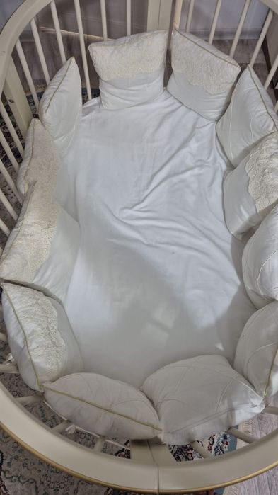 Срочно продаётся детская кровать-трансформер.