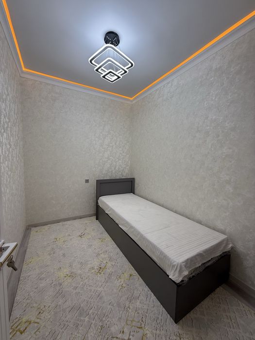 Vokzalda 3 xona lyuks kvartira sotiladi