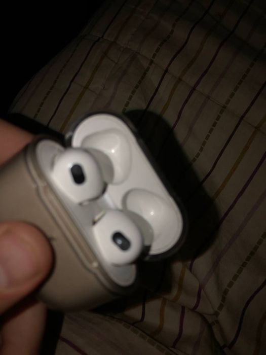 Airpods sotiladi