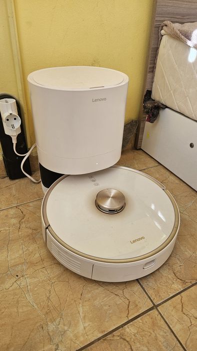 Прахосмукачка Lenovo T1s Pro, с почистваща станция и консумативи