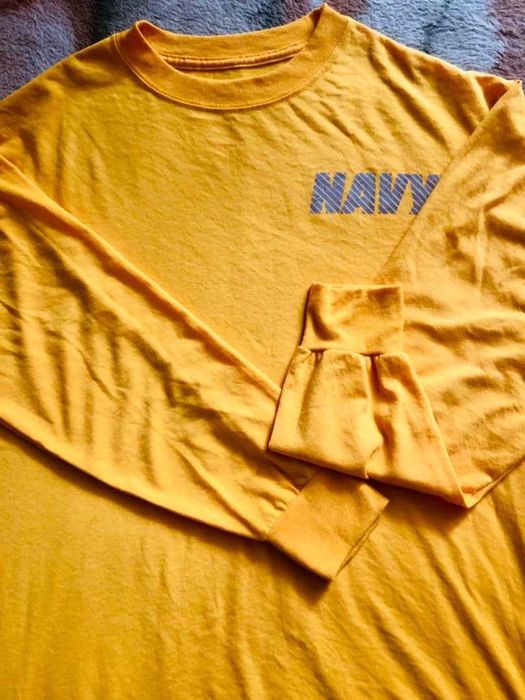 Мужская желтая кофта