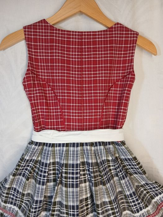 Dirndl fetițe 7-8 ani Nr 128-134cm Sarafan tirolez Rochie bavareza sas