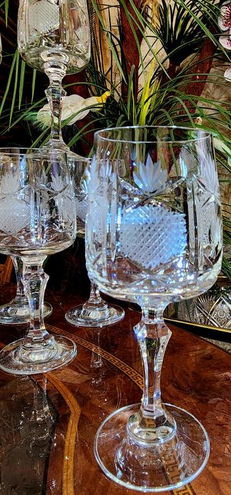 Хрусталь. Шикарные фужеры "Ананас" 12 шт. Югославия. Дёшево !