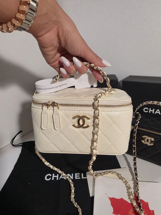 Дамска чанта Chanel  Vanity Case 17C