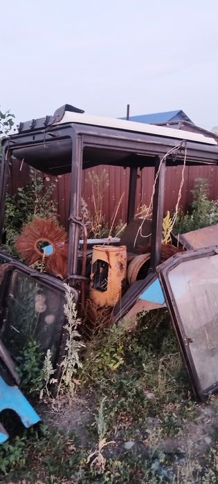 Кабина мтз\82  в отличном состоянии