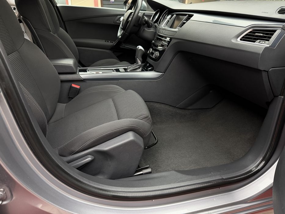 Peugeot 508•1.6HDi•120cp•Navi•BlidSpot•SenzoriParcare•Padele F1