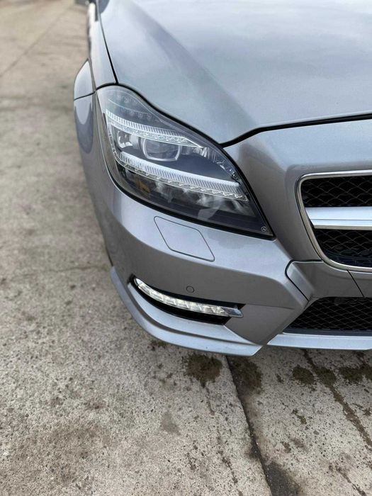 Far dreapta Mercedes CLS 350 W218 si alte piese