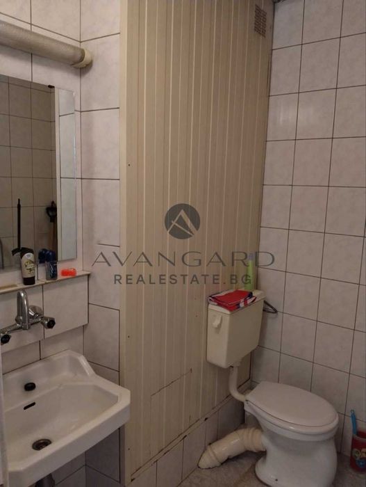 Продава се Двустаен апартамент в Пловдив, Тракия - 78 кв.м за 1727 €/кв.м - Снимка #3