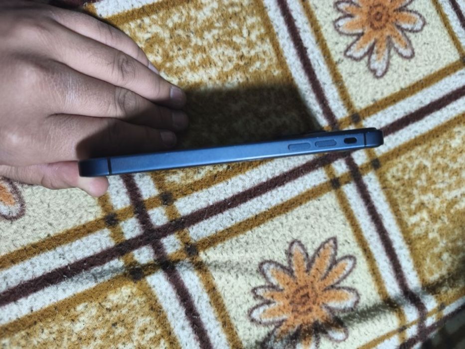 обменяю iphone xr в корпусе 17 pro
