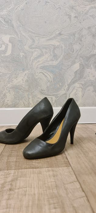 Туфли  серые 33 размер