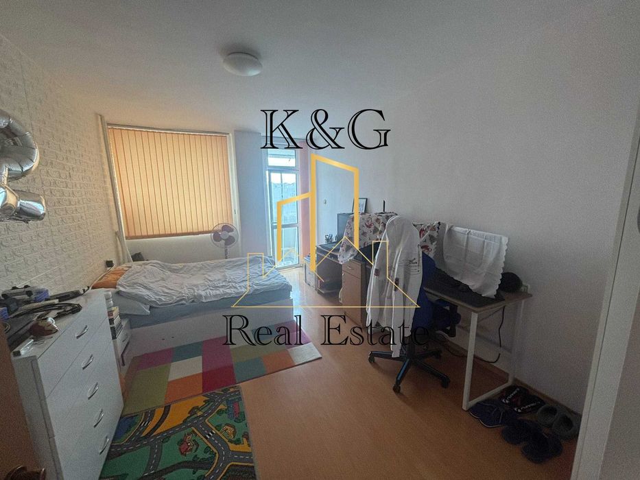 Продава се Тристаен апартамент в Разград, Варош - 92 кв.м за 1331 €/кв.м - Снимка #2