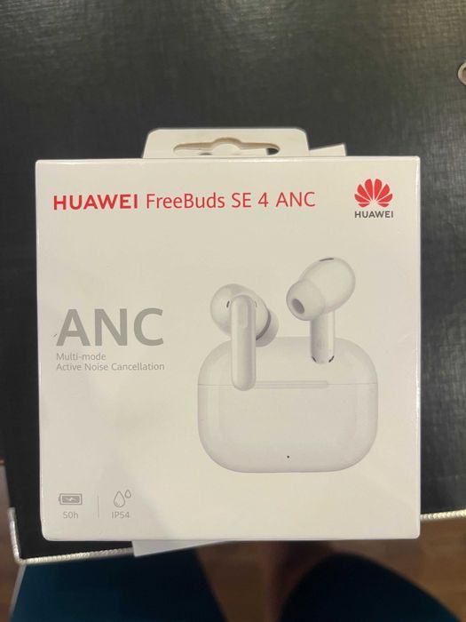 Смарт часовник Huawei Fit 5 + слушалки