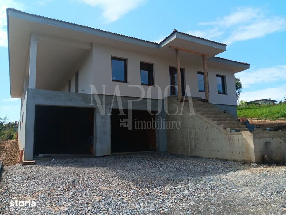 Casa 5 camere de vanzare in Salicea