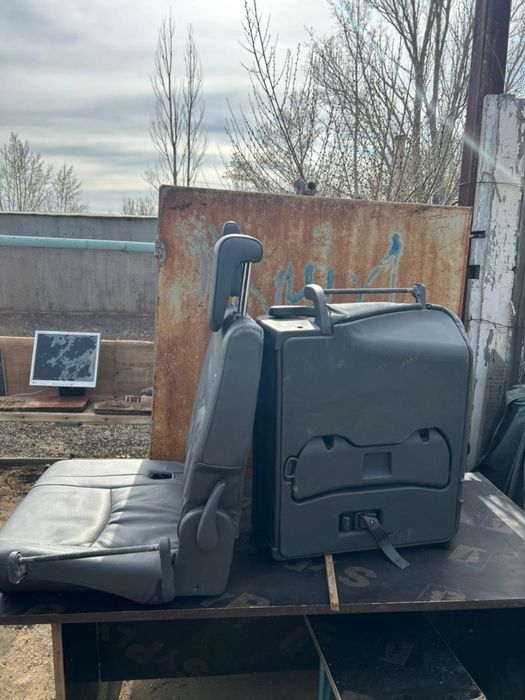 Продам сидение от минивэна