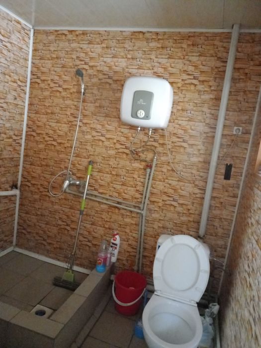 Продам дом с действушим магазином ,