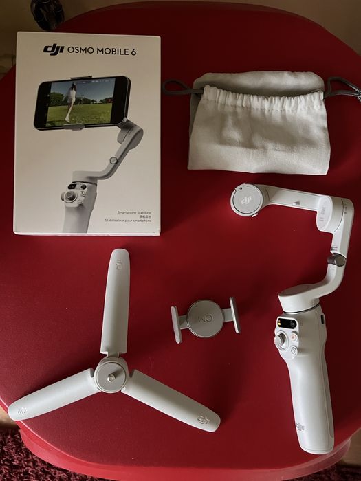 Стабилизатор dji osmo mobile 6 ,неизползван