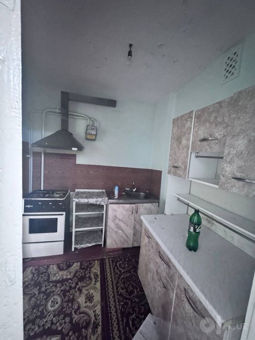 3 хонали ортача шароити билан Горпарк тепасида (500ка)
