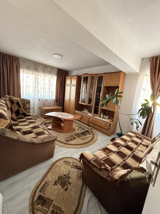 Apartament 3 camere de vanzare  in  Calafat