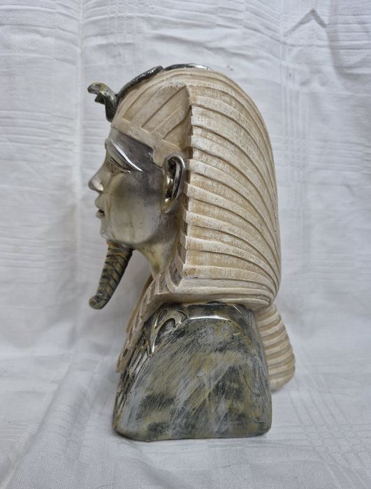 Figurină egipteană bust Tutankhamun din rășină acrilică, Colecția Leonardo.