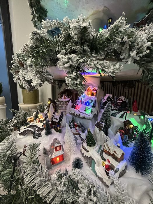 Confectionam brazi de craciun din mdf