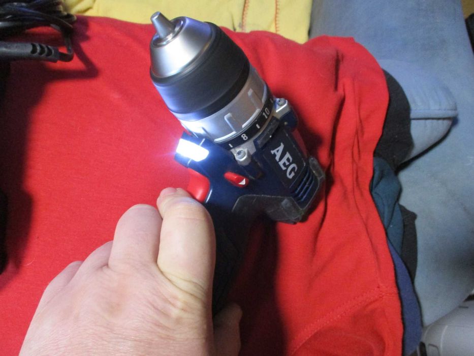 autofiletanta aeg 12v