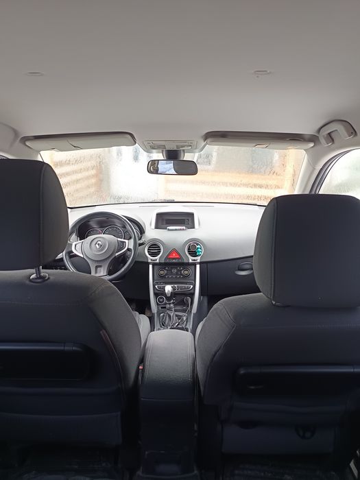 Vând Renault koleos