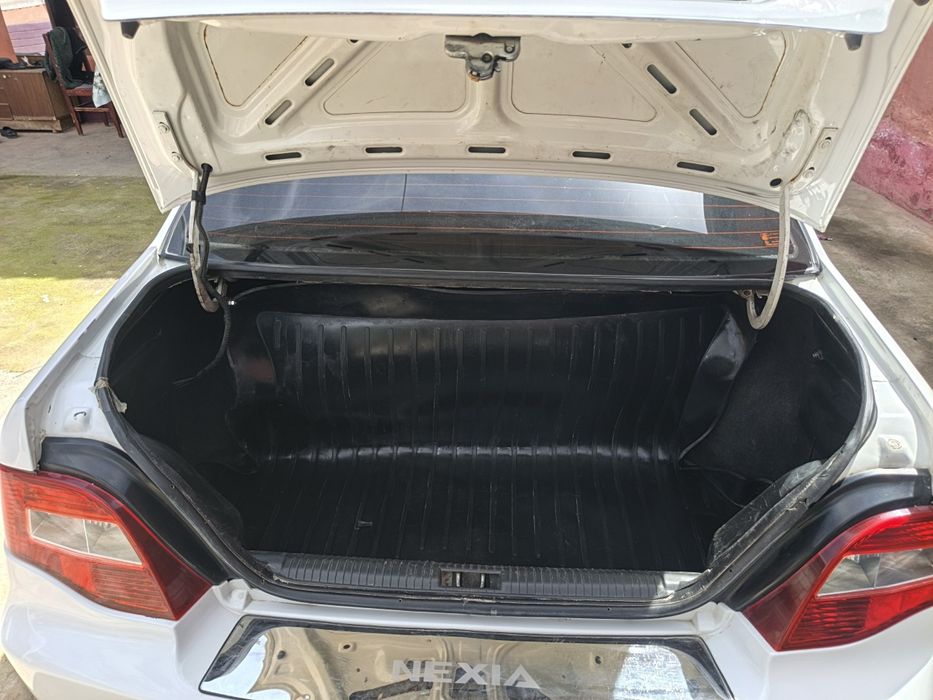 Nexia 1.6 idealniy holatda faqat olib minib yurush kerak