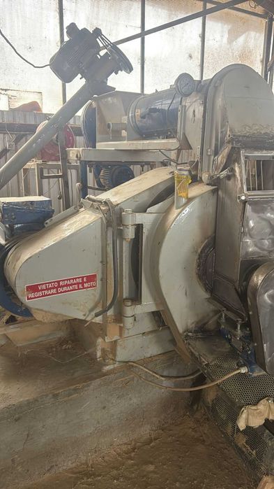 instalatie procesare de peleti comlecta