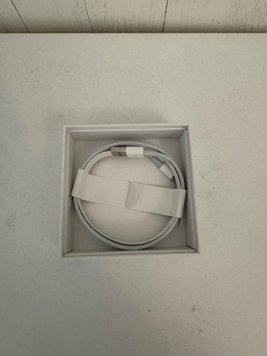 Продам Apple Lightning