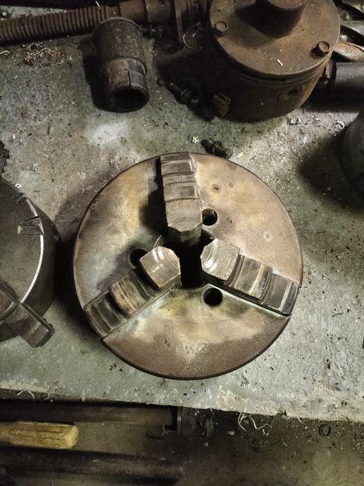 Патрон токарный.