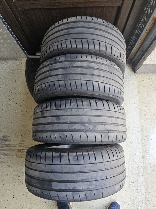 Michelin Pilot Sport 4S 225/40 R18