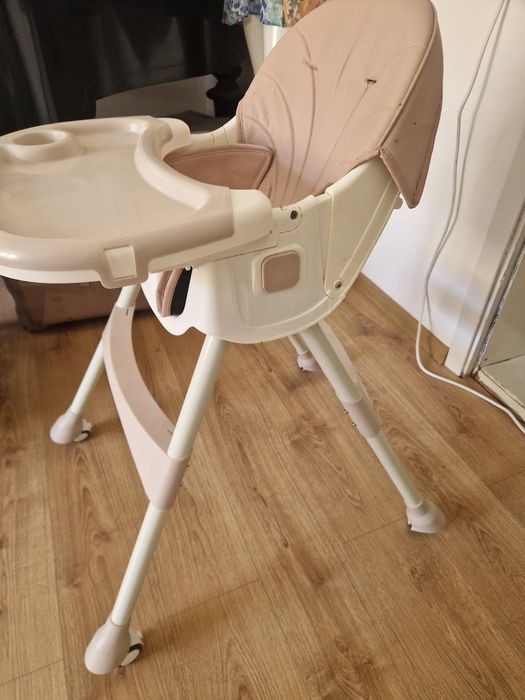 Vand scaun de masa bebe