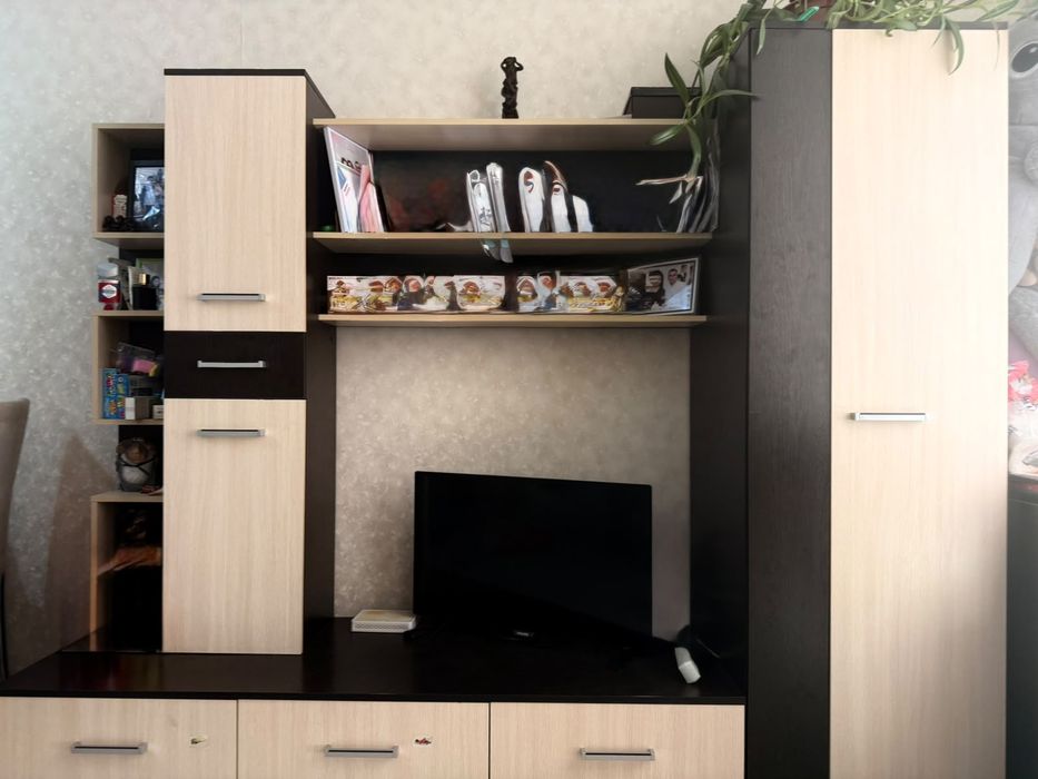 Продам шкаф под телевизор