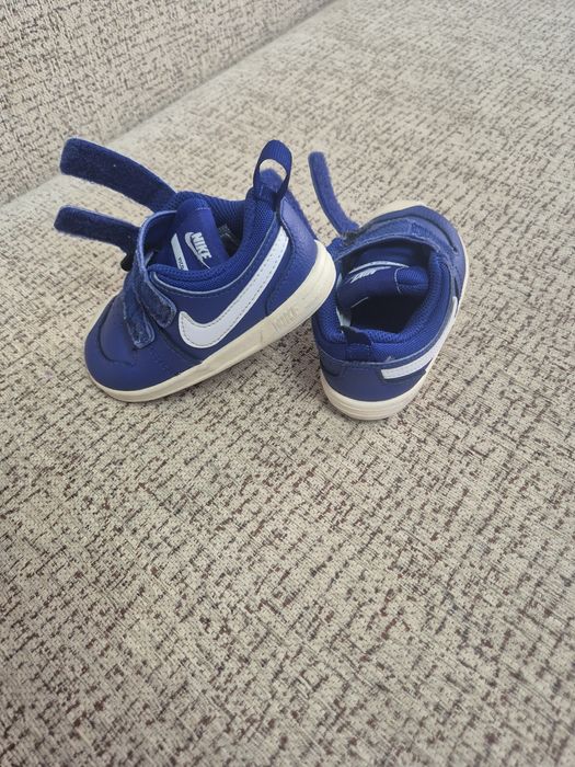 Adidasi Nike copii