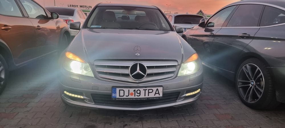 Vand sau schimb Mercedes