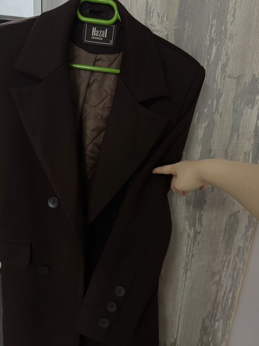 Пальто зима киілмеген совсем не носилось