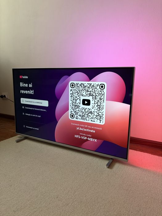 Televizor Philips, 108 cm, 4K Ultra HD, Led
