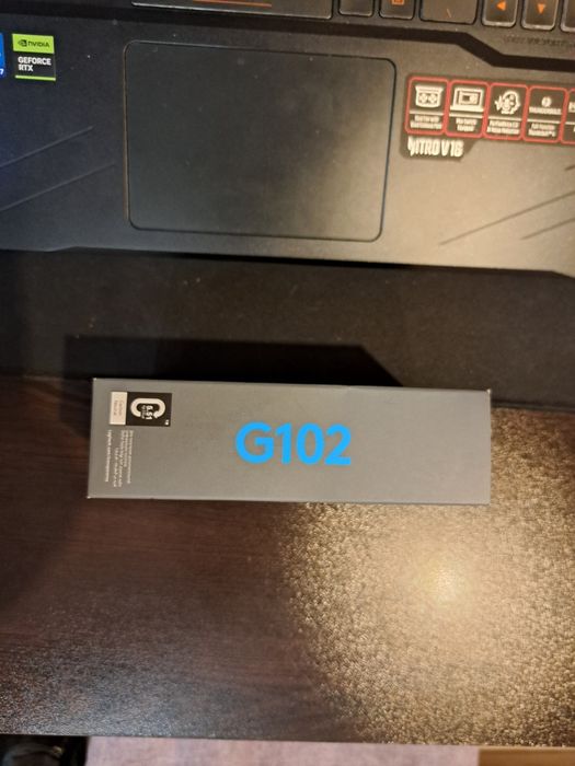 Чисто нова геймърска мишка Logitech G102 Lightsync