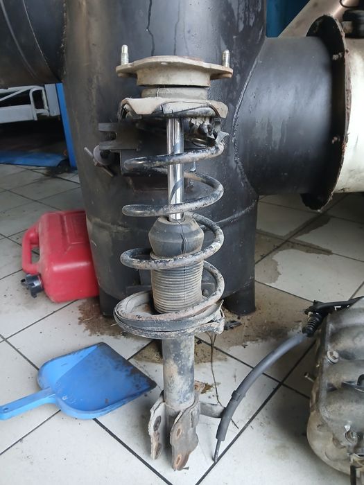 Датчик коленвала мазда 626