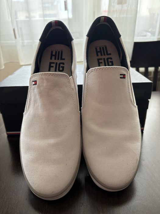 Продавам обувки Tommy Hilfiger – №41
