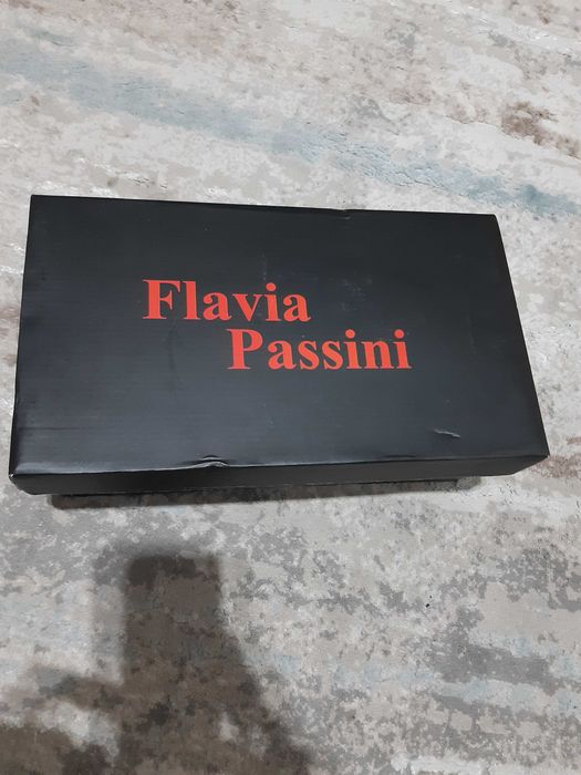 Pantofi 39 dama, Noi Otter