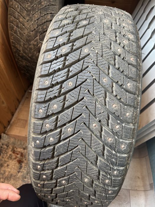 Продается зимний шины